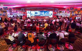 Permainan kasino langsung blackjack, roulette, baccarat di nabati bet